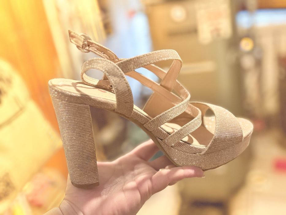 Sandale aurii marime 37