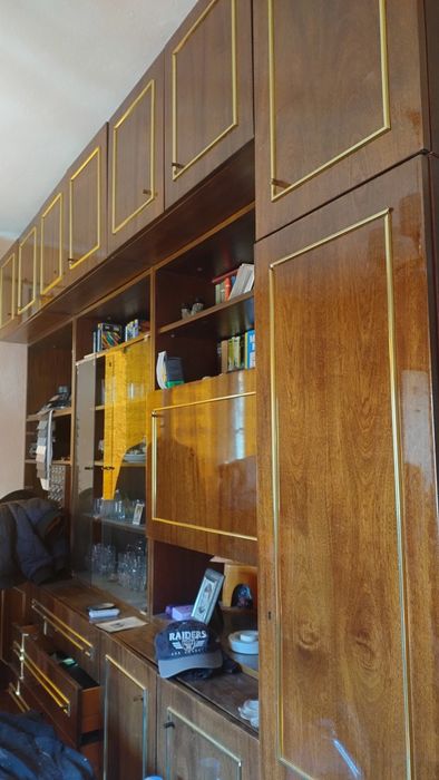 Разтегателен диван