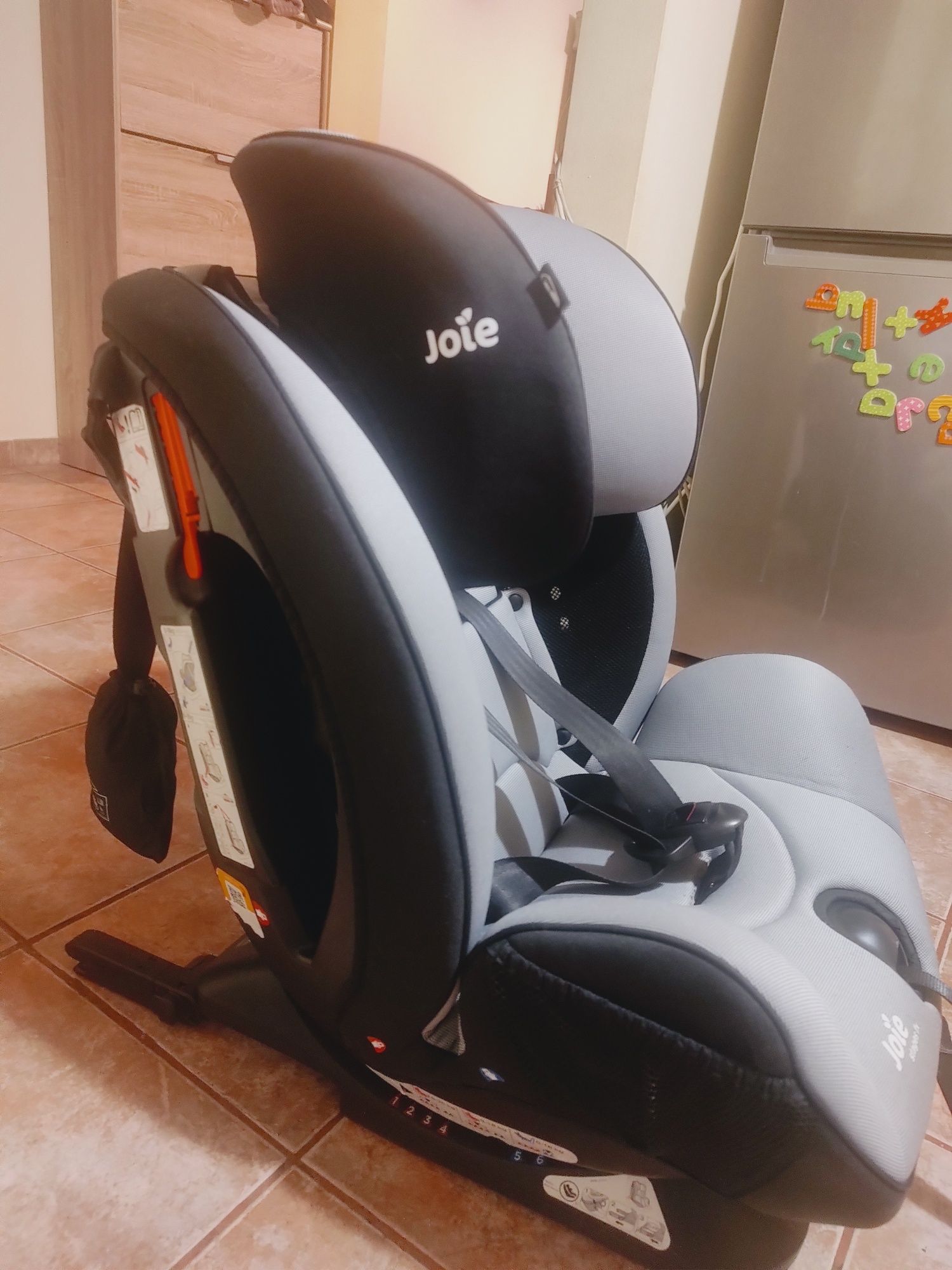 Scaun auto Joie Stages Fx cu Isofix