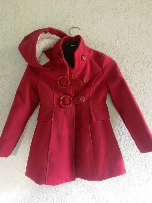 Palton rosu 3-5 ani