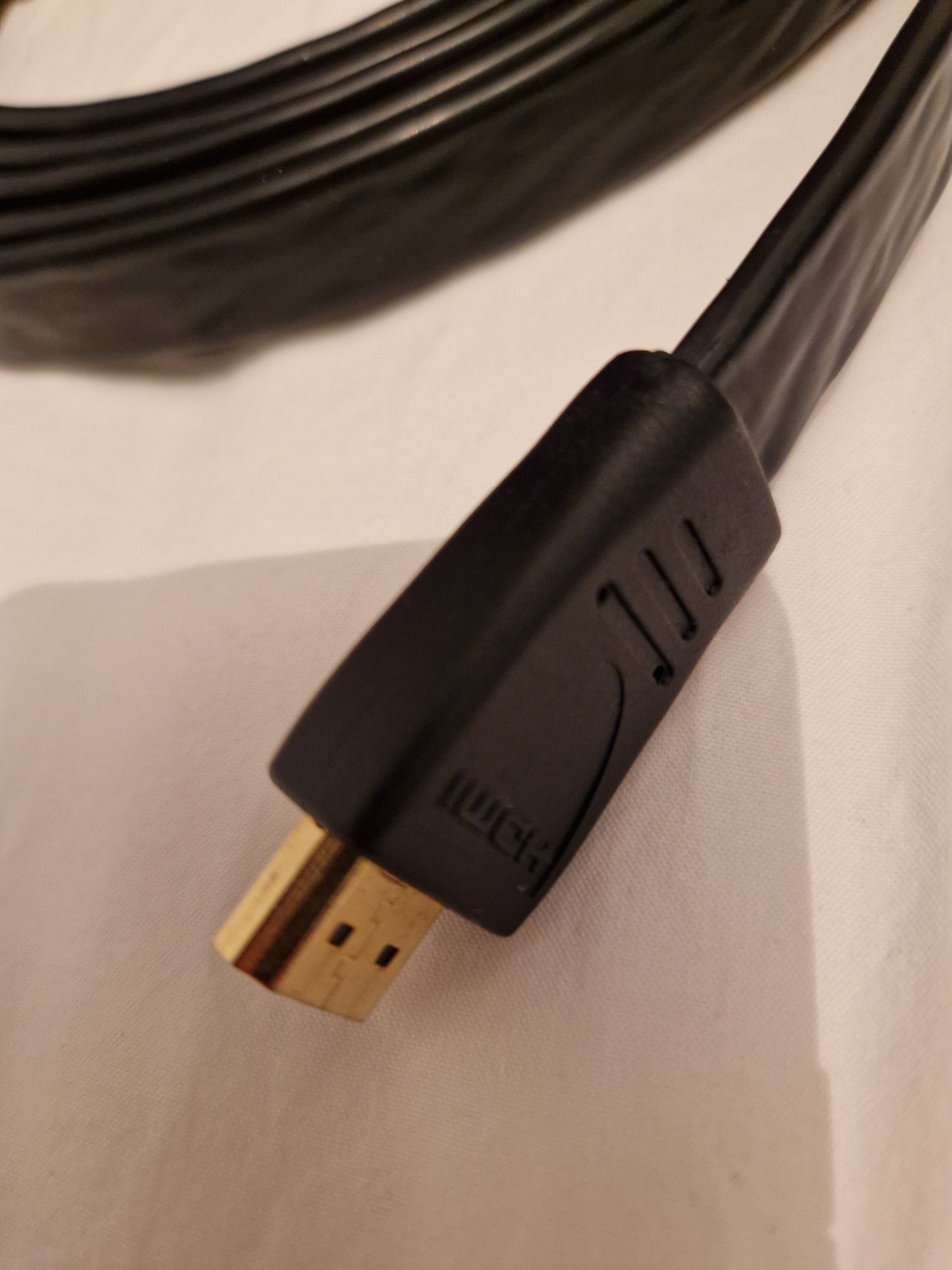 Cablu HDMI - HDMI 2,5 M