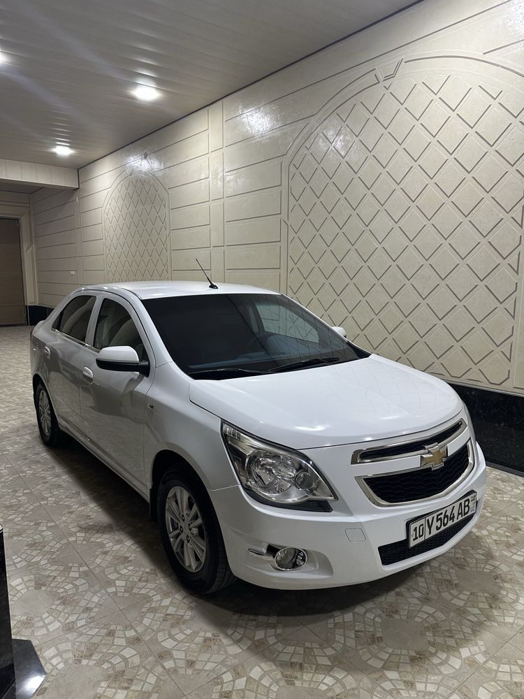 Chevrolet Cobalt 2023 4 poz