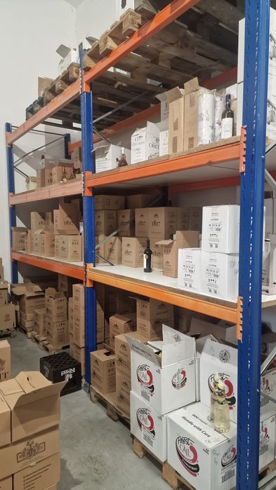 Stoc de rafturi industriale