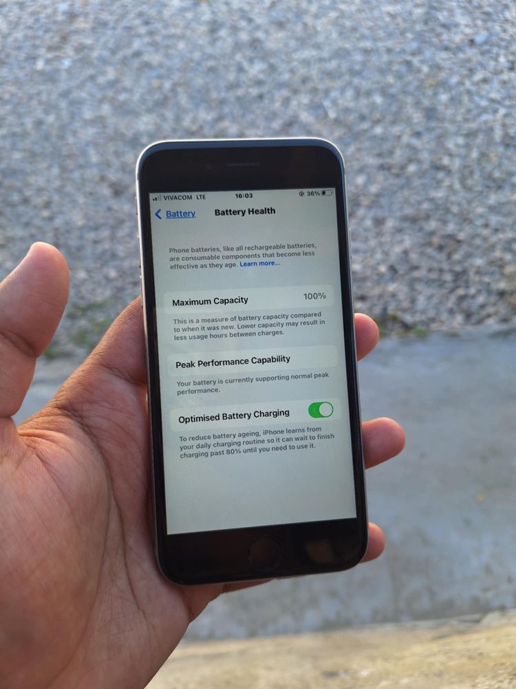 Продавам iPhone 6s 100% health