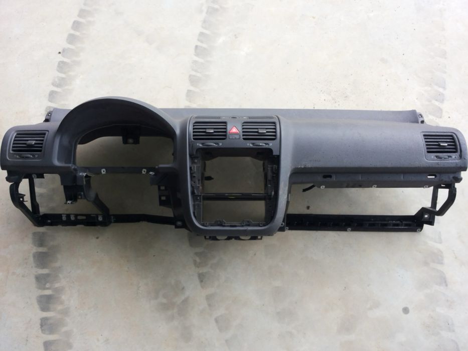 Plansa bord vw golf 5 jetta 3