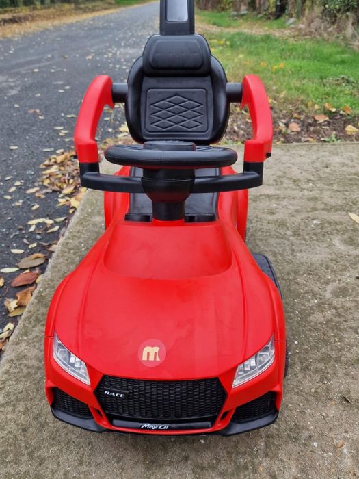 Mașinuță cu mâner de impins detașabil