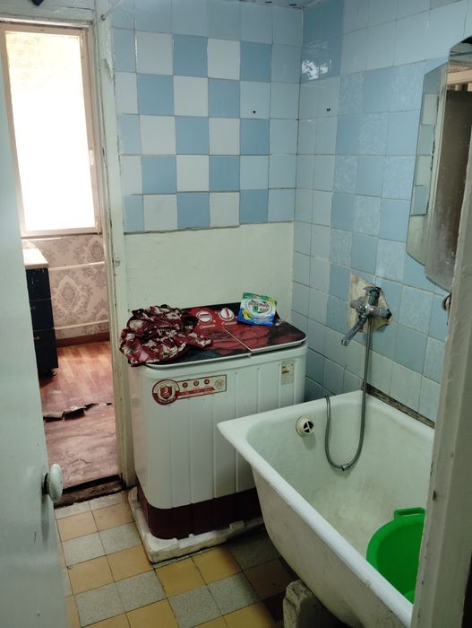 Chilonzor 19kvartl 2 xonali uy hamma narsasi bor