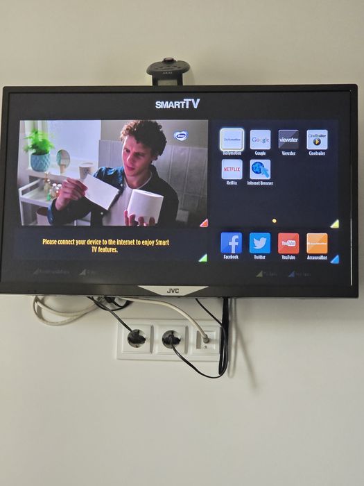 Televizor smart JVC 80cm