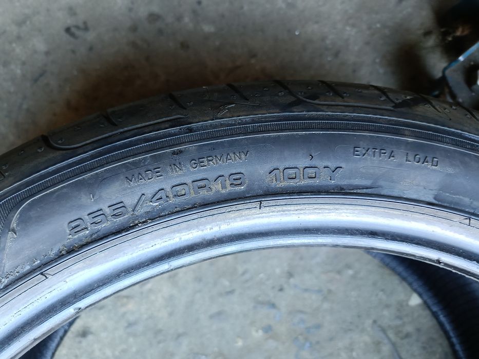 Летни гуми -19цола -255/40-1бр.-120лв."GOOD YEAR"-като нови