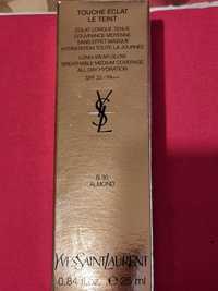 Yves Saint Laurent Дълготраен фон дьо тен за озаряване на кожата SPF22