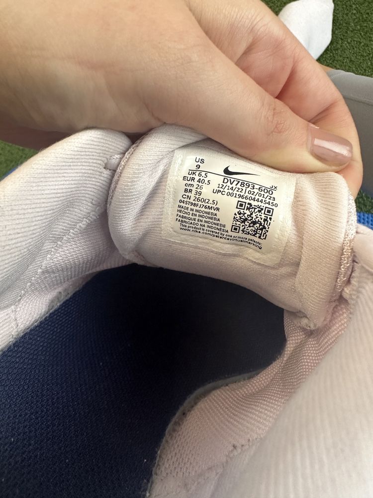 Обувки Nike