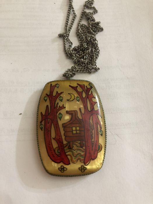 Ръчно рисувано, винтидж руско колие от селенит