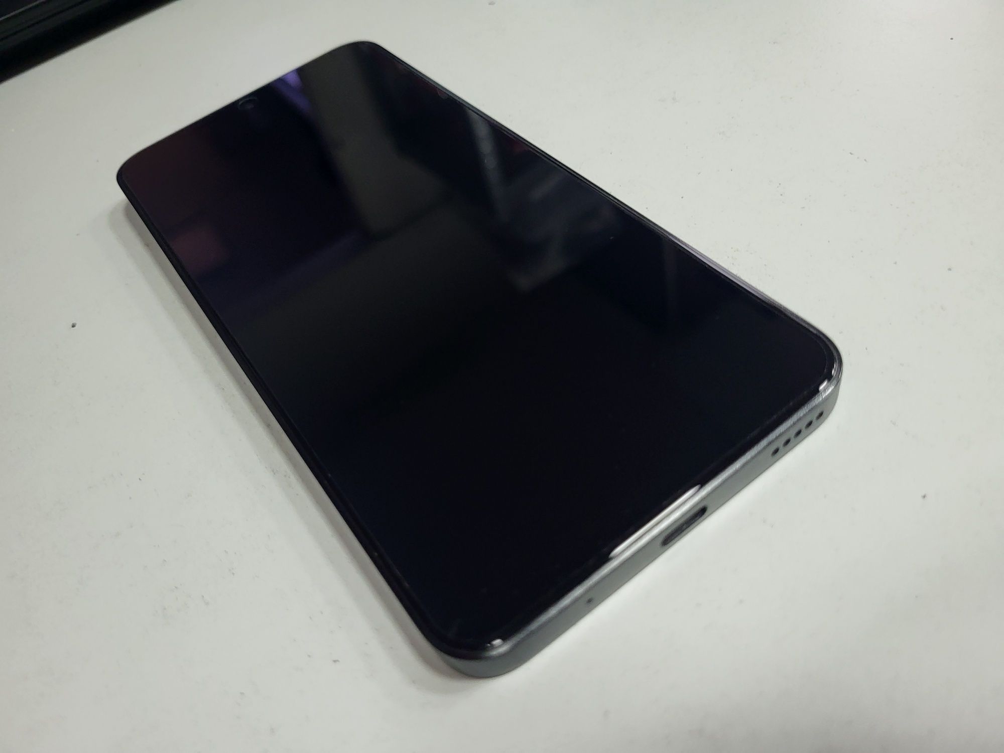 Honor 90 Lite este impecabil ca Nou