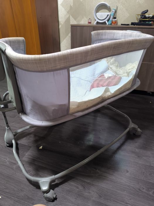 Продам детскую кроватку