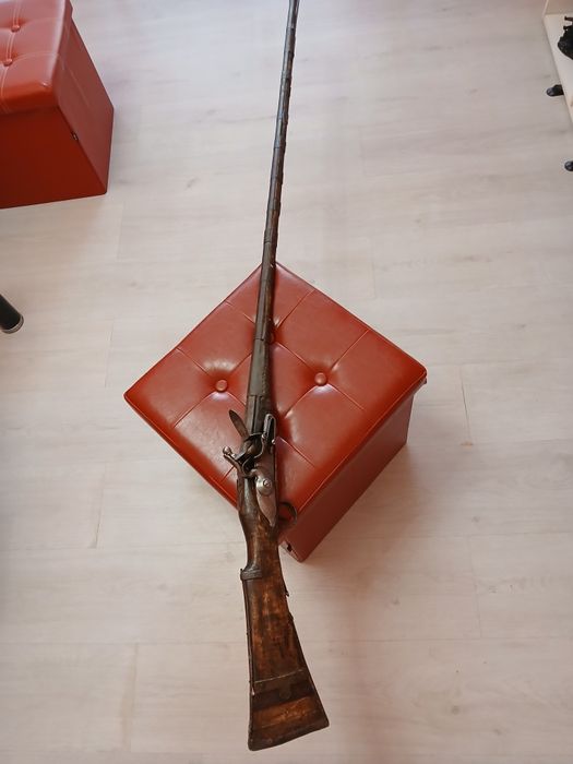 За механа  Кремъклийки каракулак нож ятаган щик сабя меч кремъклия