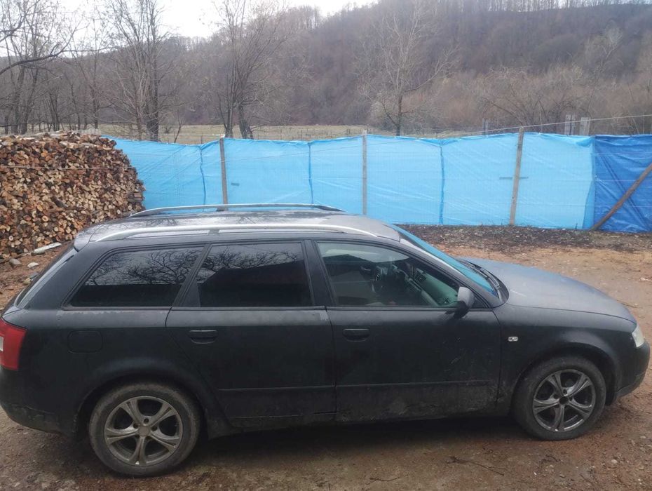 Vând Audi A4 B6, an 2003, motor 1.9 tdi.