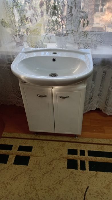Продам тумбу раковину