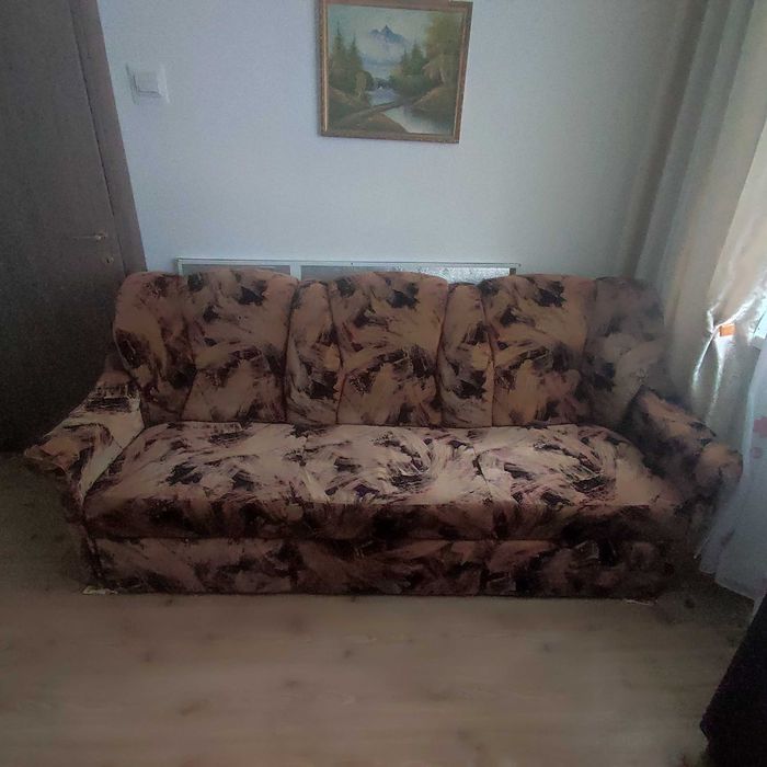 Vând canapea extensibila si doua fotolii