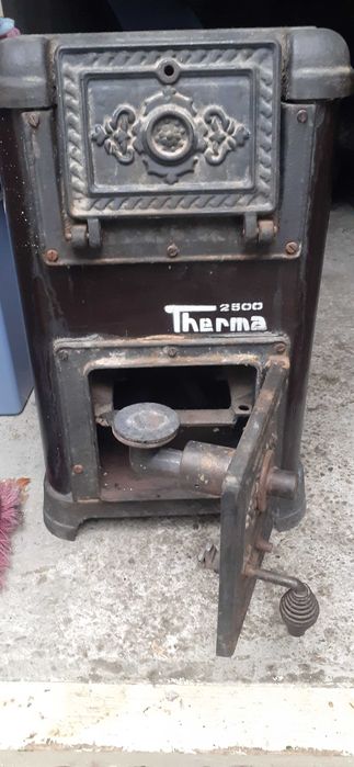 Sobă metalica din fontă cu arzător gpl