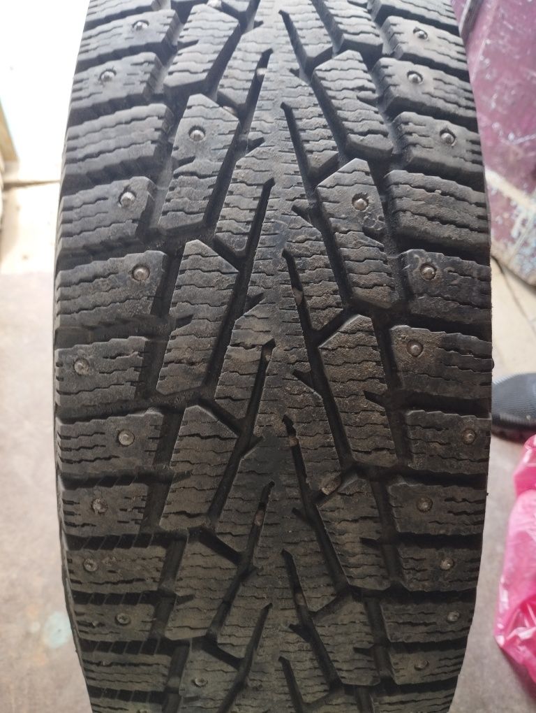 Продам зимние шины
