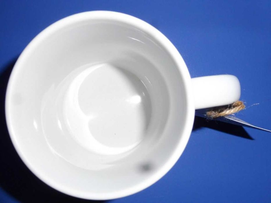 Керамична чаша с надпис „Време е да не ми дреме“ – подарък шега, 3 лв