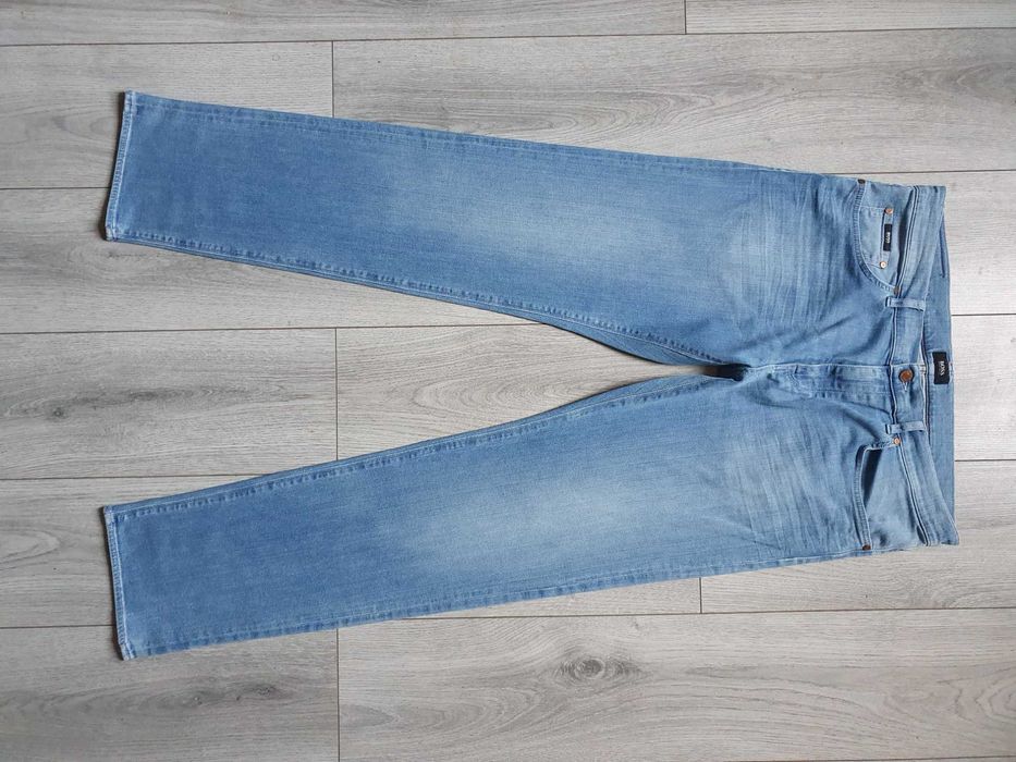 Blugi HUGO BOSS "Maine Regular Fit" - Marime W36 L34 (Talie 98 cm)