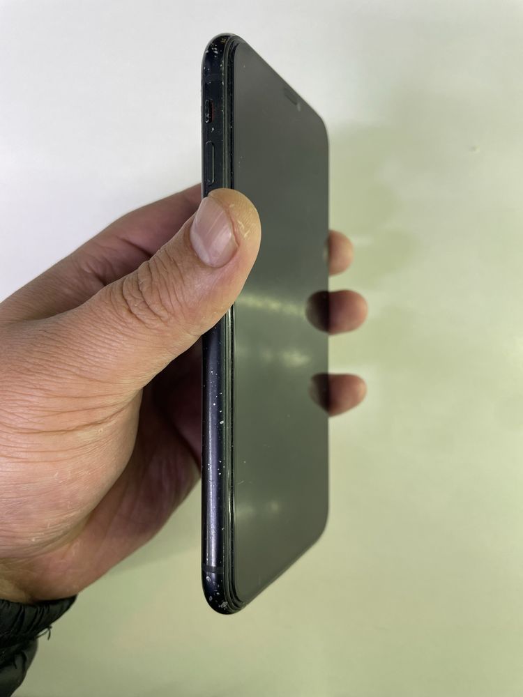 Iphone XR (64GB) в идеальном состояний