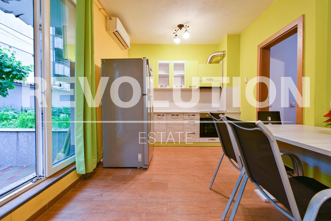 Дава се под наем Тристаен апартамент в София, Витоша - 76 кв.м за 650 € - Снимка #1
