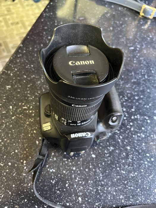 Cannon 1300d + obiectiv 18-55+telecomanda