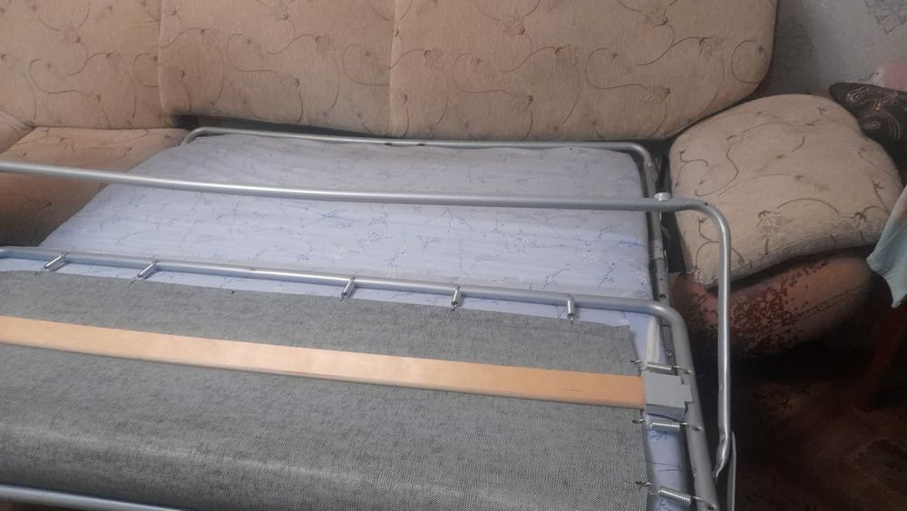 Диван, раскладной кровать, уголок.