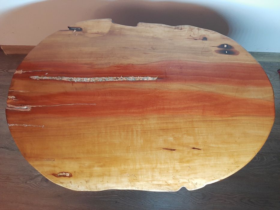 Masa de cafea unicat din lemn masiv