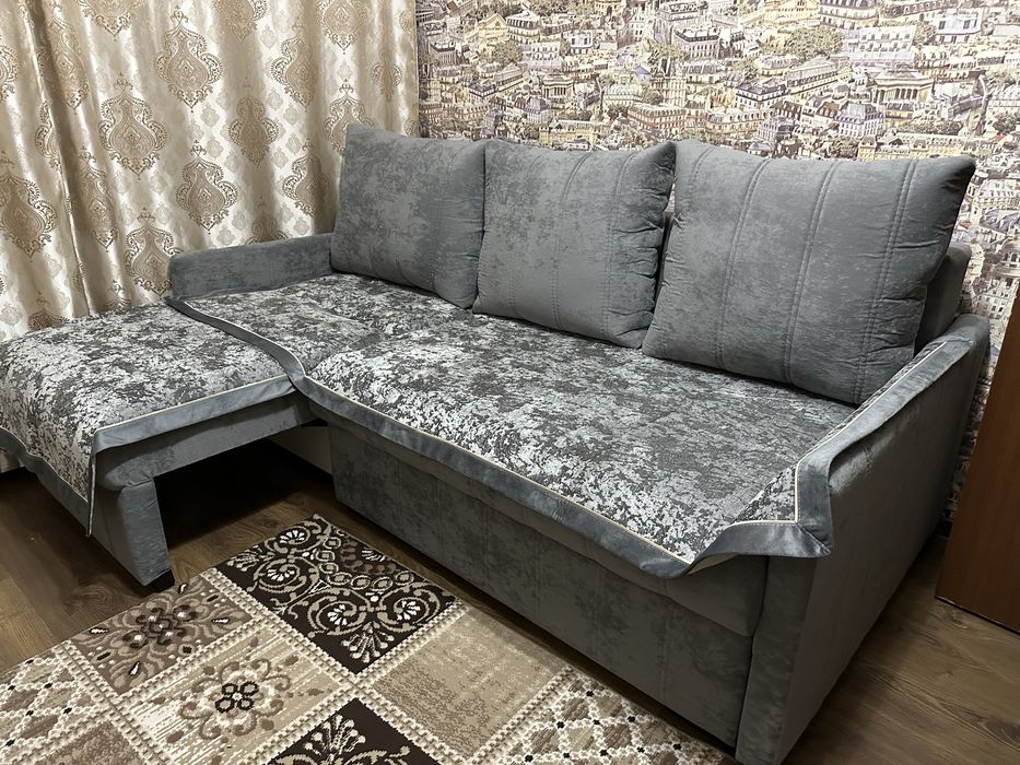 Угловой диван……..