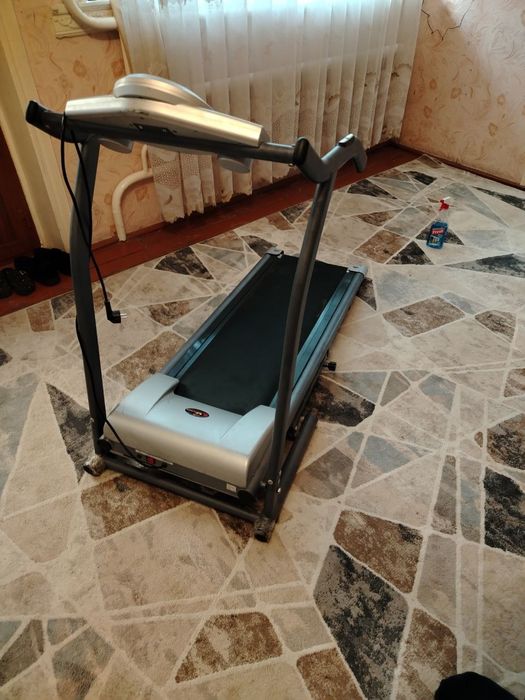 Беговой дорожка сотилади