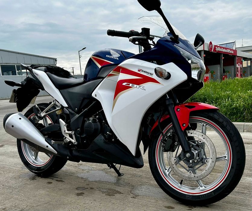 Honda CBR 250R 2011 A2