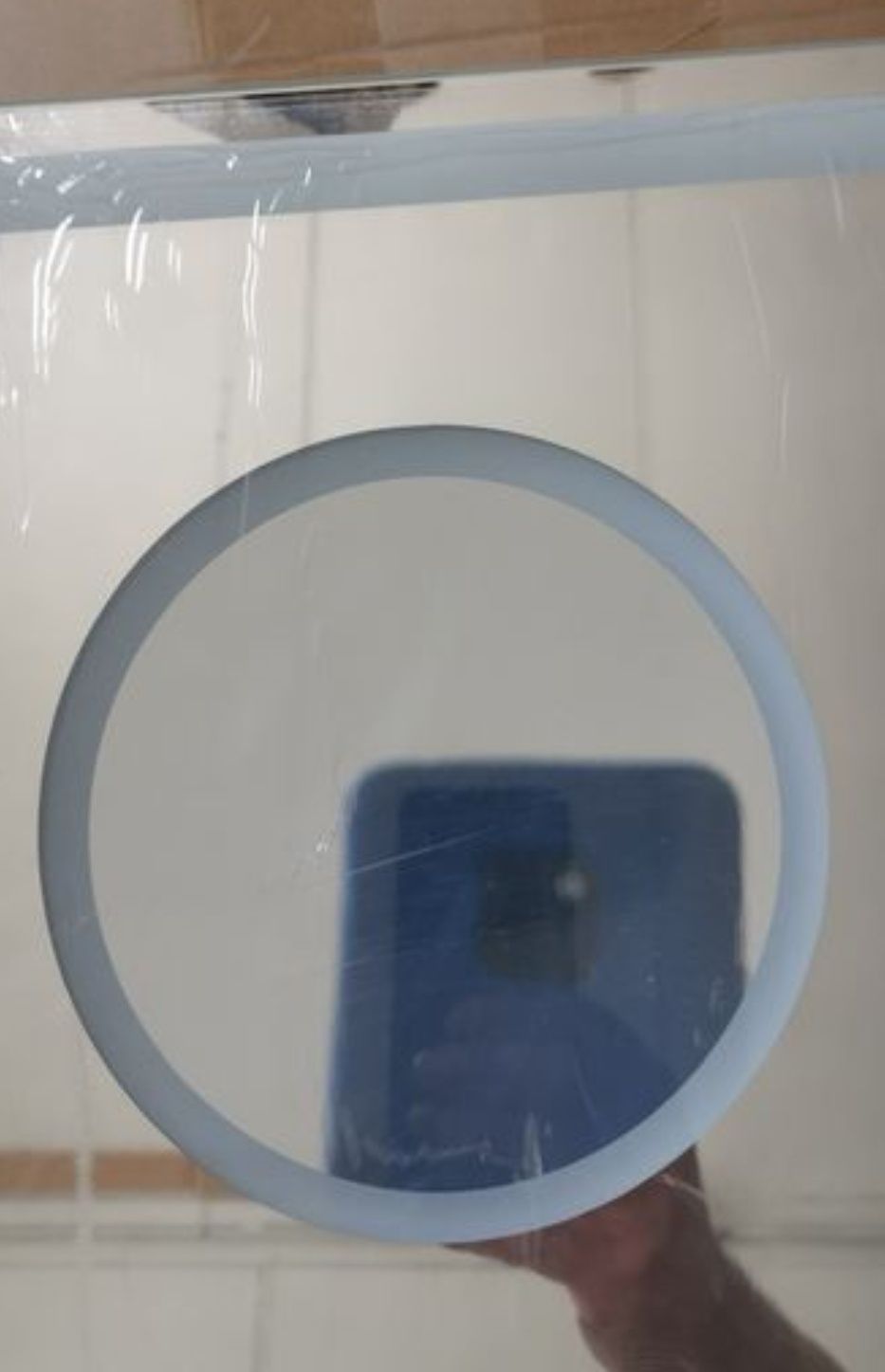 LED Огледало за баня 80×60, увеличителна част, обезпотител и bluetooth