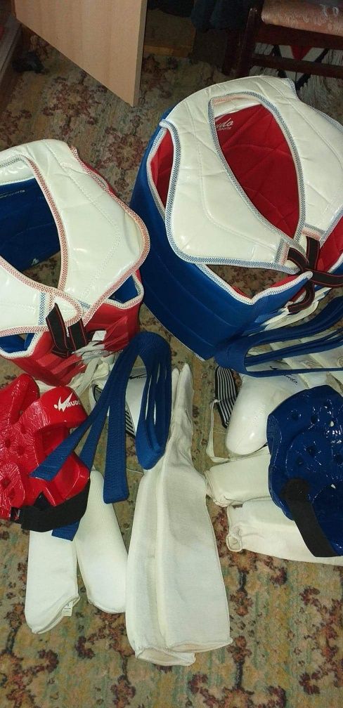 Costum Taekwondo pentru adulți