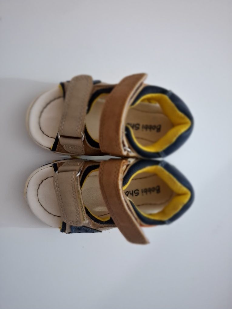Детски сандали Bobbi shoes, размер 20.
Цена 20 лв.