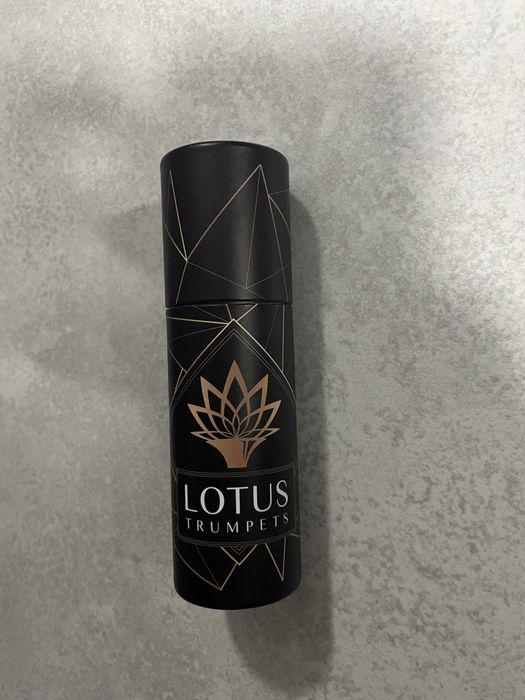 Vand mustiuc trompeta lotus 2xl2