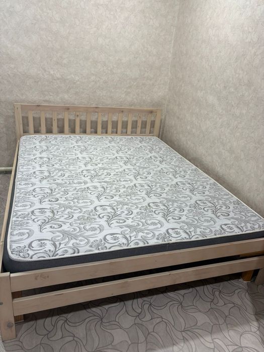 Продам кровать .