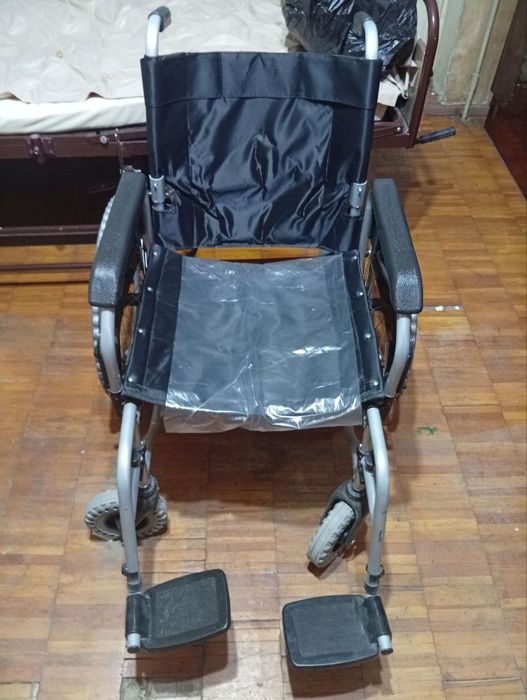 Коляска для заболевших
