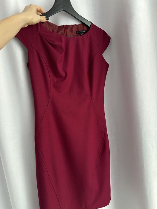 Официална рокля в цвят бордо