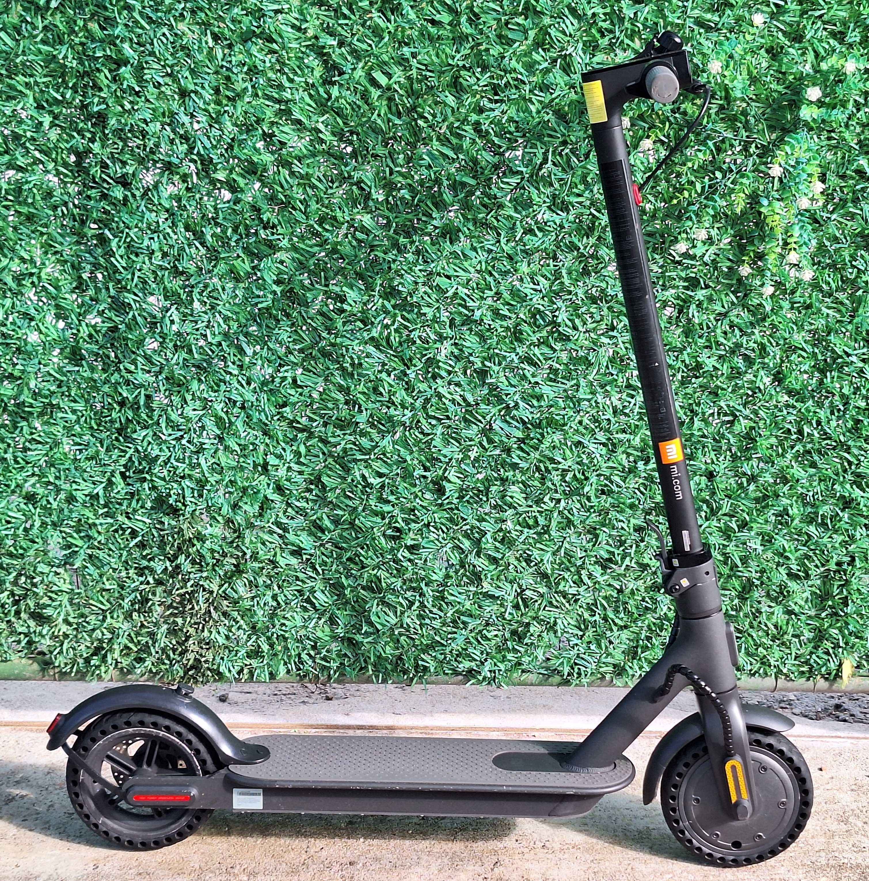 Електрическа тротинетка Xiaomi Mi Electric Scooter Pro 2