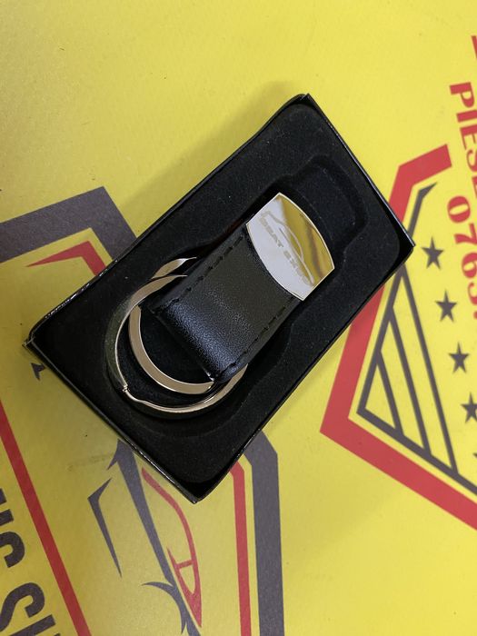 Breloc cheie telecomanda auto Seat Exeo nou negru / portocaliu 2 inele