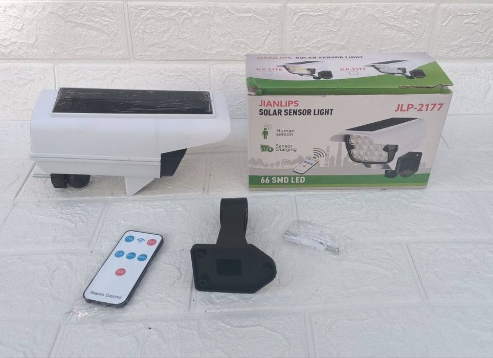 Водонепроницаемый уличный светильник. Solar sensor light на солнечной