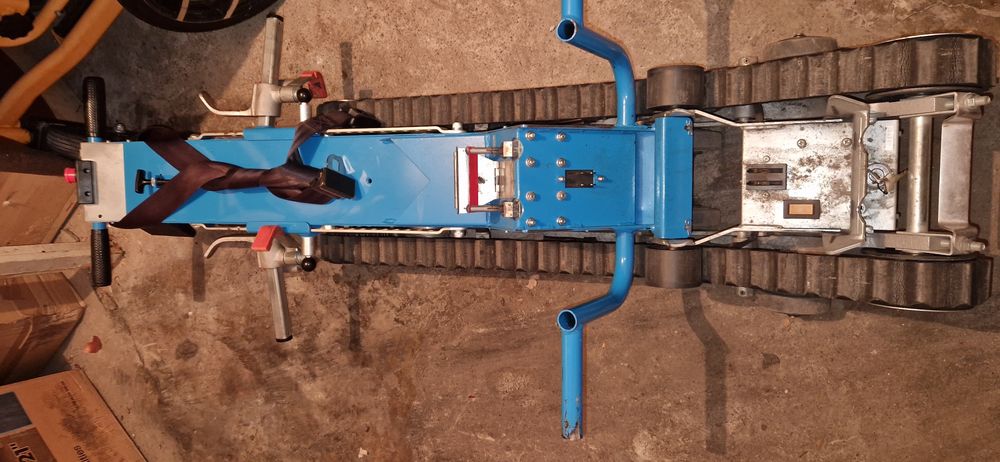 Elevator pentru deplasare persoane cu dizabilități.