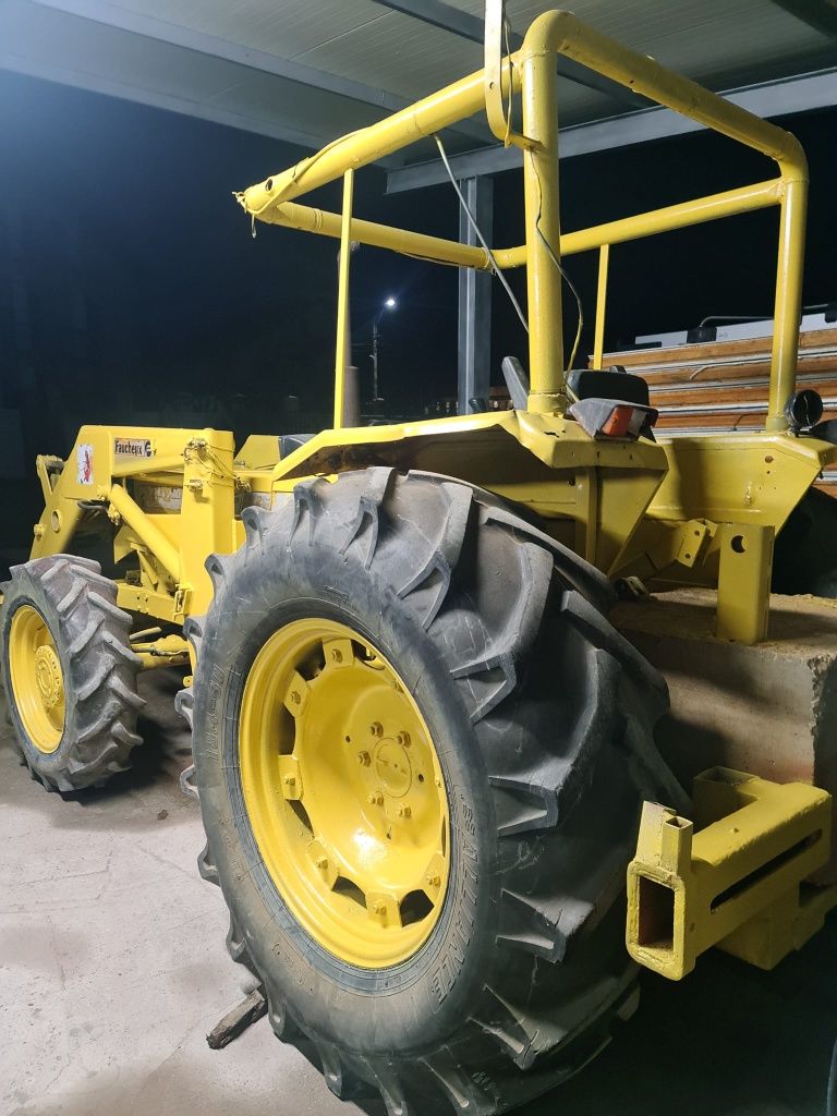 Tractor  landini  4x4 85cai încărcător joistik lame furcă  cupa