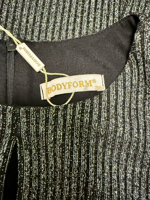 Официална рокля, нова