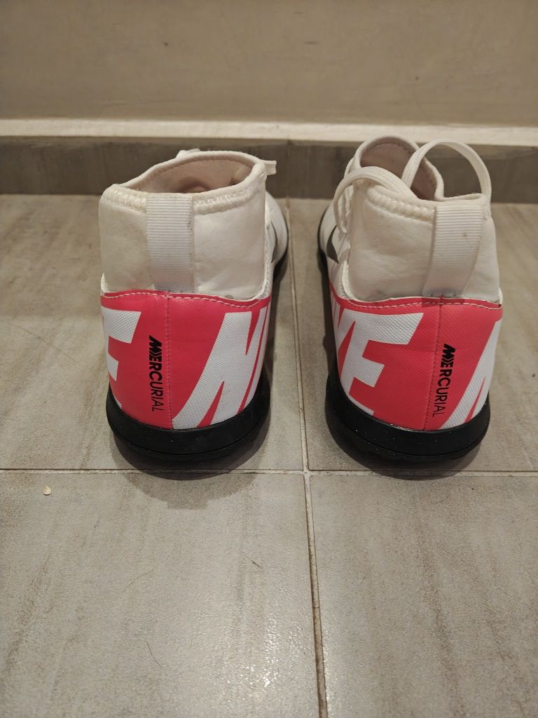 Детски оригинални бутонки NIKE