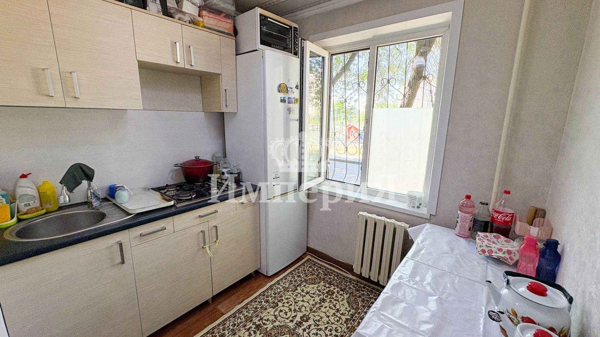 Продам 2 ком кв ; мкрн