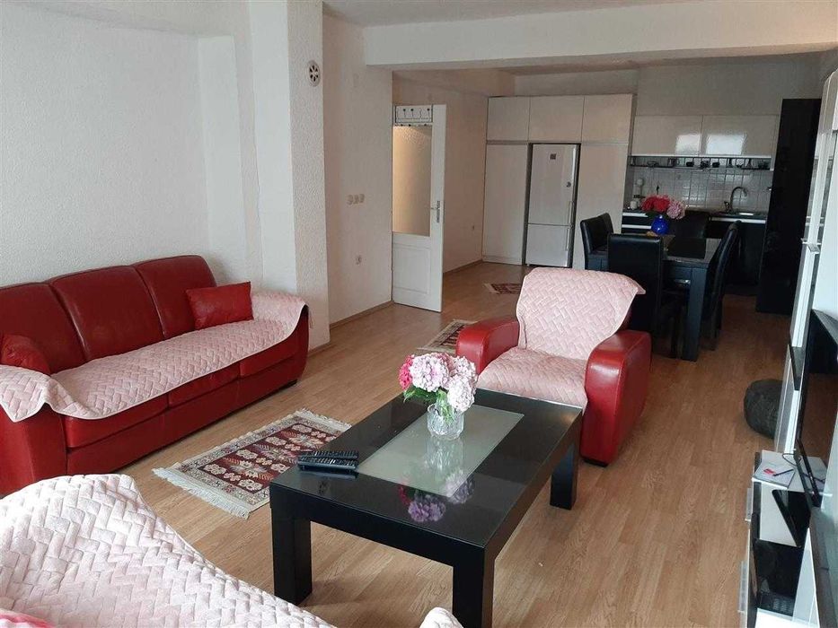 Двустаен имот в кв.Зона Б-18